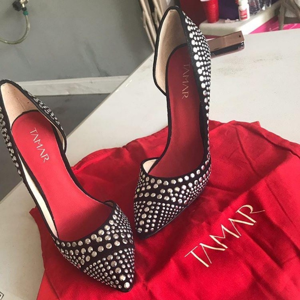 TAMAR Black Studded Pumps